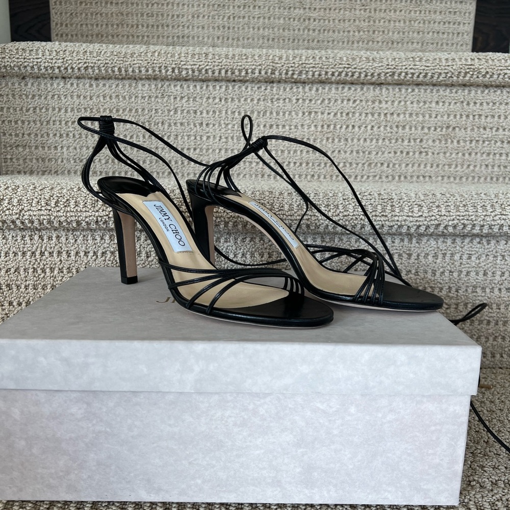 JIMMY CHOO
Antia 85 metallic leather sandals